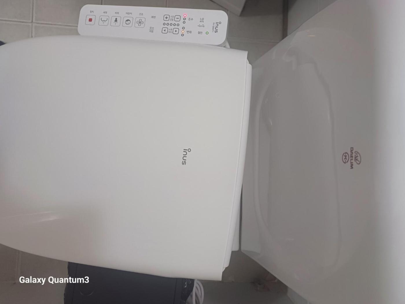 Hongdae Guesthouse2 1min From Hongik Uni Station Exit #1 อพาร์ทเม้น *